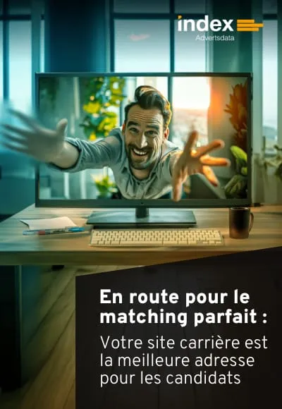 titelseite-des-neuen-white-papers-karriere-website-400x580_ergebnis un homme sort de l'écran d'un ordi